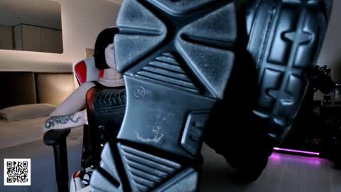 Snapshot of the_inamorata chatting on November 9, 2025, 9:02 pm Goddess Misha online show from November 9, 2025, 9:02 pm