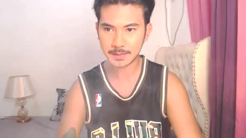 Snapshot of the_killian_jones chatting on February 23, 2025, 7:49 pm ken online show from February 23, 2025, 7:49 pm