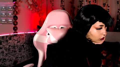 Snapshot of the_kitty_roxy chatting on October 12, 2025, 5:06 am ... ... online show from October 12, 2025, 5:06 am