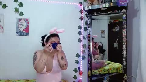 Snapshot of the_lesbian_game chatting on October 28, 2025, 2:48 am the_lesbian_game online show from October 28, 2025, 2:48 am