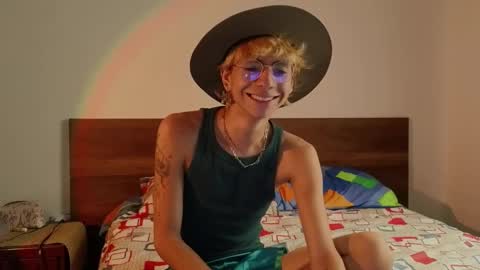 Matt independent model  online show from January 27, 2025, 6:20 pm