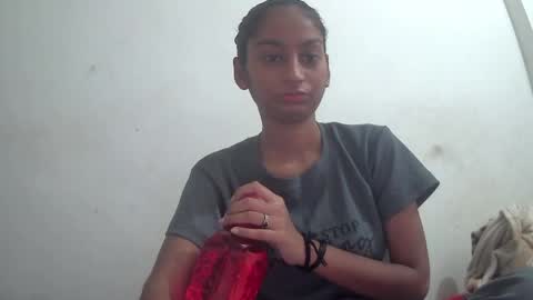 Suzan Sexy online show from April 18, 2026, 4:49 am