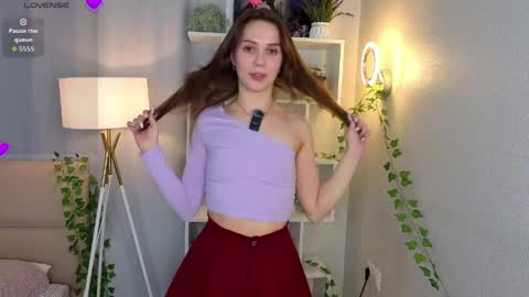 Snapshot of the_truewoman_show chatting on May 29, 2026, 3:15 am My name is Cynthia and Im very happy to see you in my sweet room online show from May 29, 2026, 3:15 am