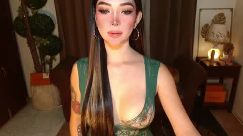 thea_whong online show from March 25, 2026, 2:50 am