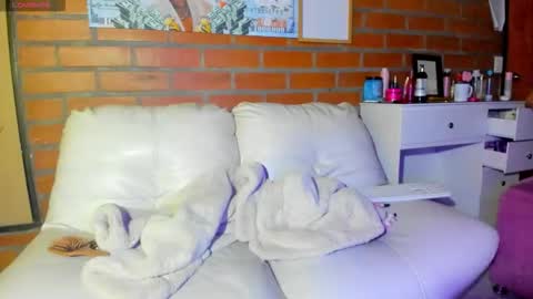 thebadwolf818 online show from March 21, 2026, 8:52 am