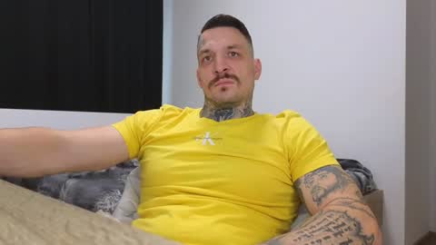 Snapshot of thebestmuscles chatting on December 12, 2024, 10:34 am John online show from December 12, 2024, 10:34 am