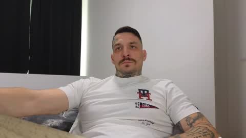 Snapshot of thebestmuscles chatting on December 13, 2024, 8:41 am John online show from December 13, 2024, 8:41 am