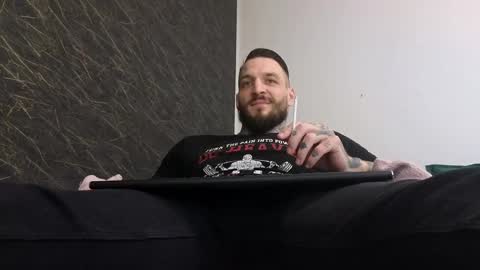 Snapshot of thebestmuscles chatting on March 12, 2025, 12:26 pm John online show from March 12, 2025, 12:26 pm