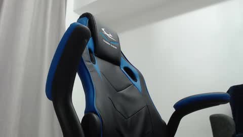 Snapshot of thebestmuscles chatting on September 30, 2025, 7:30 pm John online show from September 30, 2025, 7:30 pm