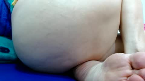 Snapshot of thebestpussyhairy chatting on December 16, 2024, 3:08 am Karla online show from December 16, 2024, 3:08 am