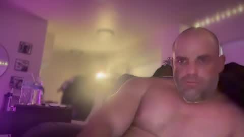 Snapshot of thebuzz777 chatting on December 11, 2024, 1:06 pm theBuzz777 online show from December 11, 2024, 1:06 pm