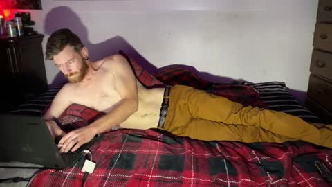 Snapshot of thecarrguyy chatting on January 13, 2025, 4:39 am Thatcarrguyy online show from January 13, 2025, 4:39 am