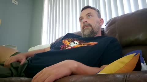 Snapshot of thedalenator chatting on February 28, 2025, 1:05 am thedalenator online show from February 28, 2025, 1:05 am