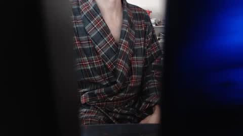 Snapshot of thedestion chatting on December 31, 2024, 2:14 pm Destion online show from December 31, 2024, 2:14 pm