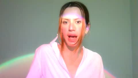 Yolanda online show from February 21, 2025, 6:37 pm