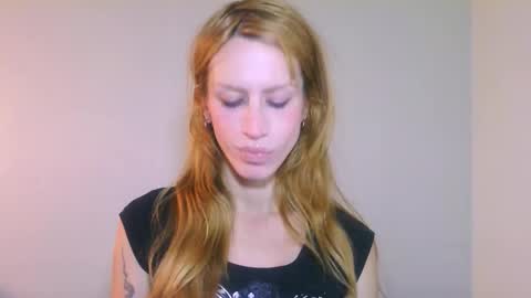 Snapshot of thedollxxxperience chatting on October 26, 2025, 6:14 pm Yolanda online show from October 26, 2025, 6:14 pm