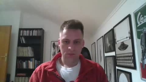 Snapshot of thedon2123 chatting on February 25, 2025, 7:36 pm thedon2123 online show from February 25, 2025, 7:36 pm