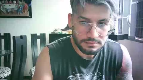 Snapshot of thedragonboyxxx chatting on April 11, 2026, 6:01 pm thedragonboyxxx online show from April 11, 2026, 6:01 pm
