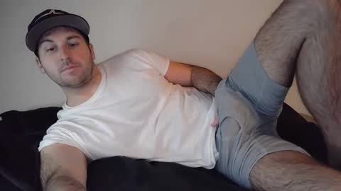 Theetwohander online show from March 18, 2026, 6:22 pm