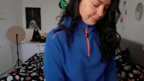 TheFarmergirl online show from May 17, 2026, 3:59 am