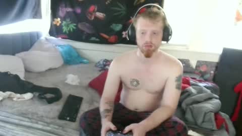 fuzzyfox online show from September 16, 2025, 4:08 pm