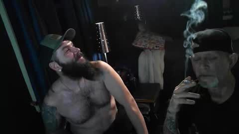 thehouseguy513 online show from December 2, 2025, 3:01 am