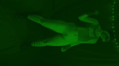 Snapshot of thehungmantis chatting on December 12, 2024, 2:26 am thehungmantis online show from December 12, 2024, 2:26 am