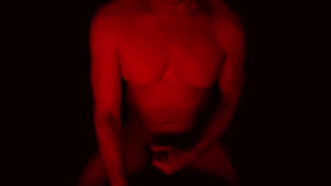 Snapshot of thehungmantis chatting on October 9, 2025, 2:42 am thehungmantis online show from October 9, 2025, 2:42 am