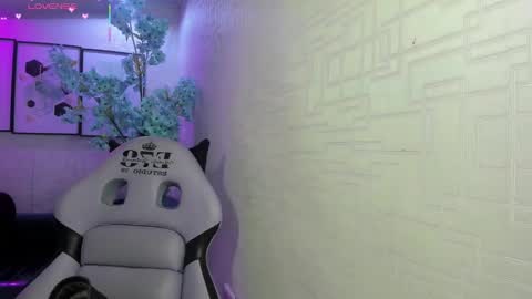 Theia  online show from January 16, 2026, 12:31 pm