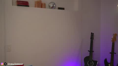 Iris online show from September 22, 2025, 11:18 pm