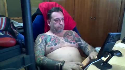 Snapshot of thekier chatting on January 17, 2025, 5:08 pm thekier online show from January 17, 2025, 5:08 pm