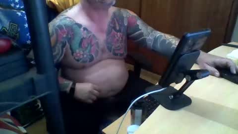 Snapshot of thekier chatting on February 14, 2025, 11:42 pm thekier online show from February 14, 2025, 11:42 pm