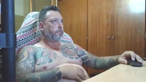 Snapshot of thekier chatting on October 10, 2025, 9:14 pm thekier online show from October 10, 2025, 9:14 pm