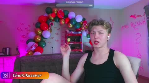 Snapshot of themikesever chatting on December 20, 2024, 6:13 pm Sever online show from December 20, 2024, 6:13 pm