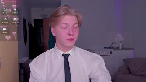 Snapshot of themikesever chatting on November 16, 2025, 12:22 pm Sever online show from November 16, 2025, 12:22 pm