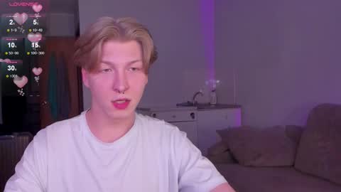 Snapshot of themikesever chatting on December 17, 2025, 12:00 pm Sever online show from December 17, 2025, 12:00 pm