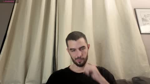 themmistokles online show from February 3, 2026, 8:14 pm