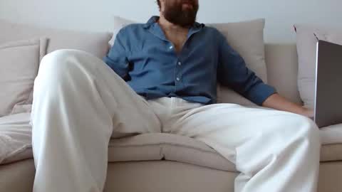 Snapshot of themonarchgoat chatting on October 14, 2025, 8:37 am TheMonarchGoat online show from October 14, 2025, 8:37 am