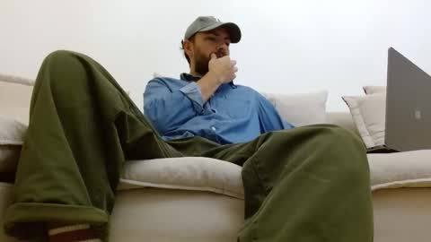 Snapshot of themonarchgoat chatting on October 18, 2025, 4:04 am TheMonarchGoat online show from October 18, 2025, 4:04 am