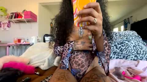 the moody witch online show from November 12, 2025, 6:41 pm