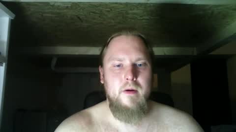 Snapshot of thenewdude1992 chatting on February 14, 2025, 6:08 pm thenewdude1992 online show from February 14, 2025, 6:08 pm