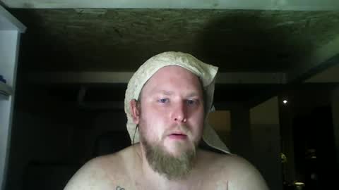 Snapshot of thenewdude1992 chatting on February 17, 2025, 8:36 pm thenewdude1992 online show from February 17, 2025, 8:36 pm