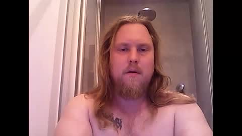 Snapshot of thenewdude1992 chatting on October 9, 2025, 9:02 pm thenewdude1992 online show from October 9, 2025, 9:02 pm