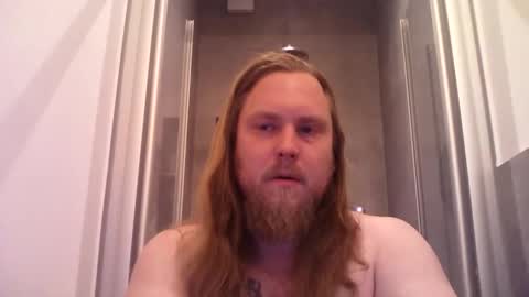 Snapshot of thenewdude1992 chatting on November 7, 2025, 7:47 pm thenewdude1992 online show from November 7, 2025, 7:47 pm