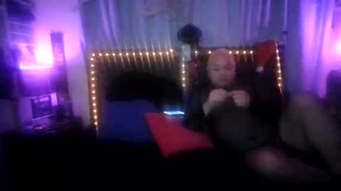 theone4209 online show from December 16, 2025, 10:09 am