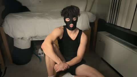 theos_hole online show from June 12, 2026, 1:59 am