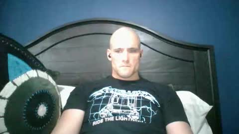 Snapshot of theoutfitter chatting on May 18, 2026, 7:52 pm MISTERPOWERS online show from May 18, 2026, 7:52 pm