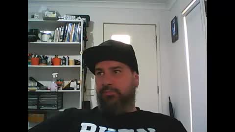 Snapshot of theozbeardguy chatting on December 27, 2024, 3:42 am aussiebeard online show from December 27, 2024, 3:42 am