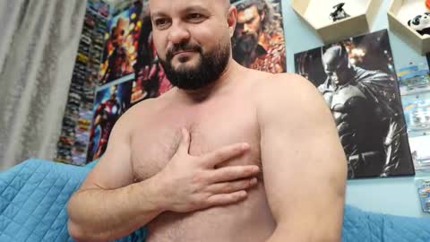 Snapshot of thephenomone chatting on October 6, 2025, 2:36 pm Chris online show from October 6, 2025, 2:36 pm