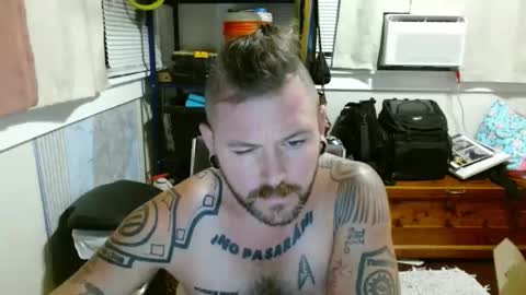 Snapshot of thequantumcertainty chatting on April 16, 2026, 8:26 am thequantumcertainty online show from April 16, 2026, 8:26 am